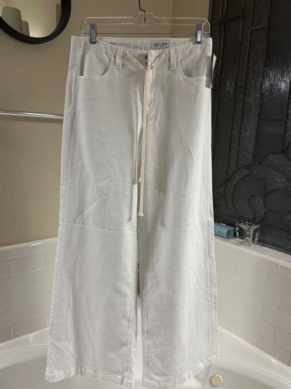 AG Stella Cinched Low strung Palazzo pants  . NEW  w/ tags